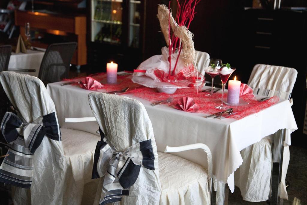 Hotel Relax Rajecke Teplice Luaran gambar